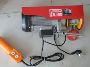 微型電動葫蘆在農(nóng)業(yè)機械設(shè)備維修方面的應(yīng)用